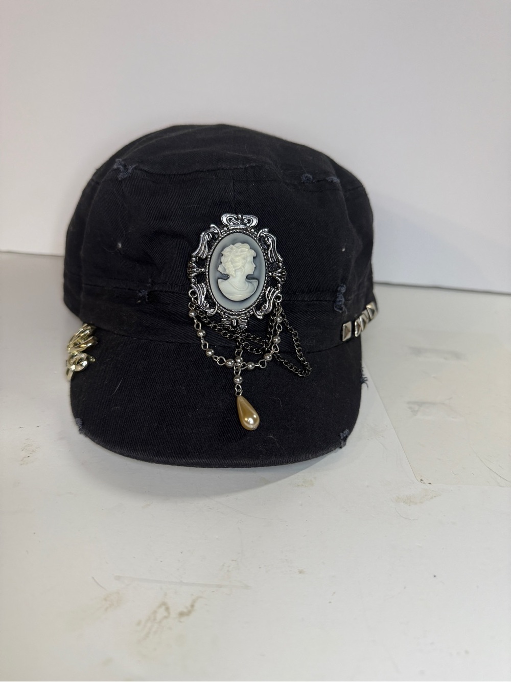 Black Cameo Embellished Womens baseball style
Cap